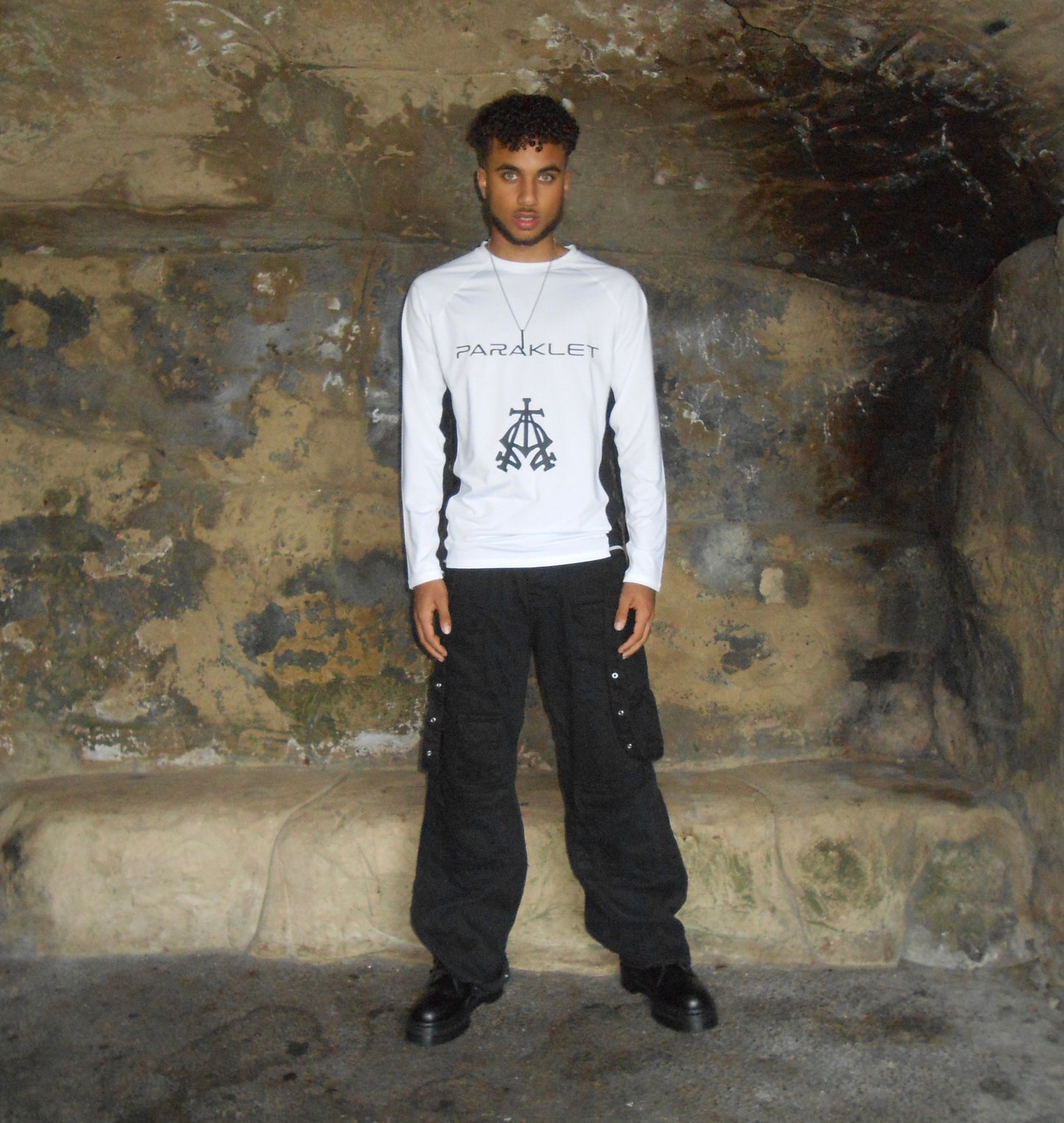 MEMENTO MORI WHITE LONGSLEEVE